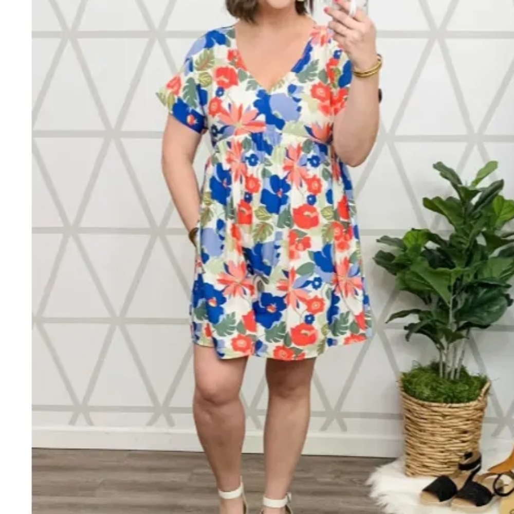 Entro floral short flowy dress with pockets